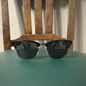 Black Tommy Hilfiger “Bryan” Sunglasses